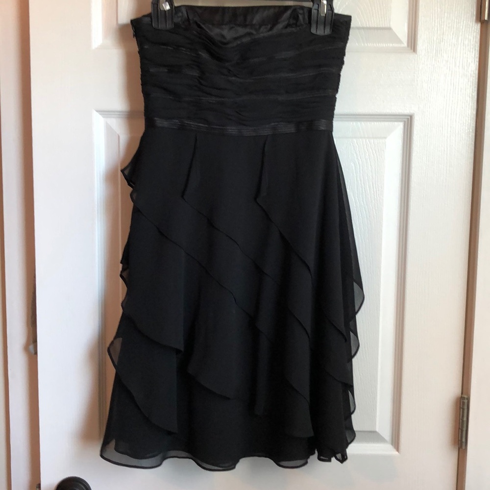 Dress - Picture 2 of 2
